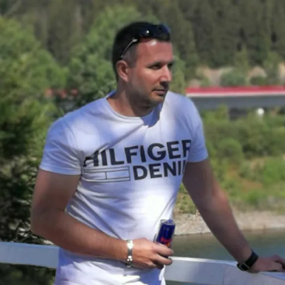 Nico Grosser im Freien